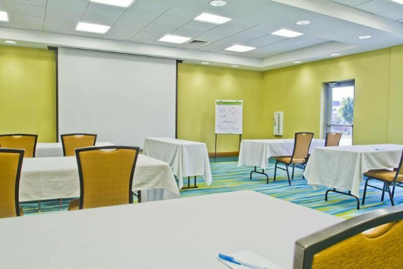 Springhill By Marriott Charlotte Hotel